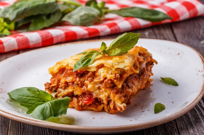 Italian lasagna recipe with bechamel sauce